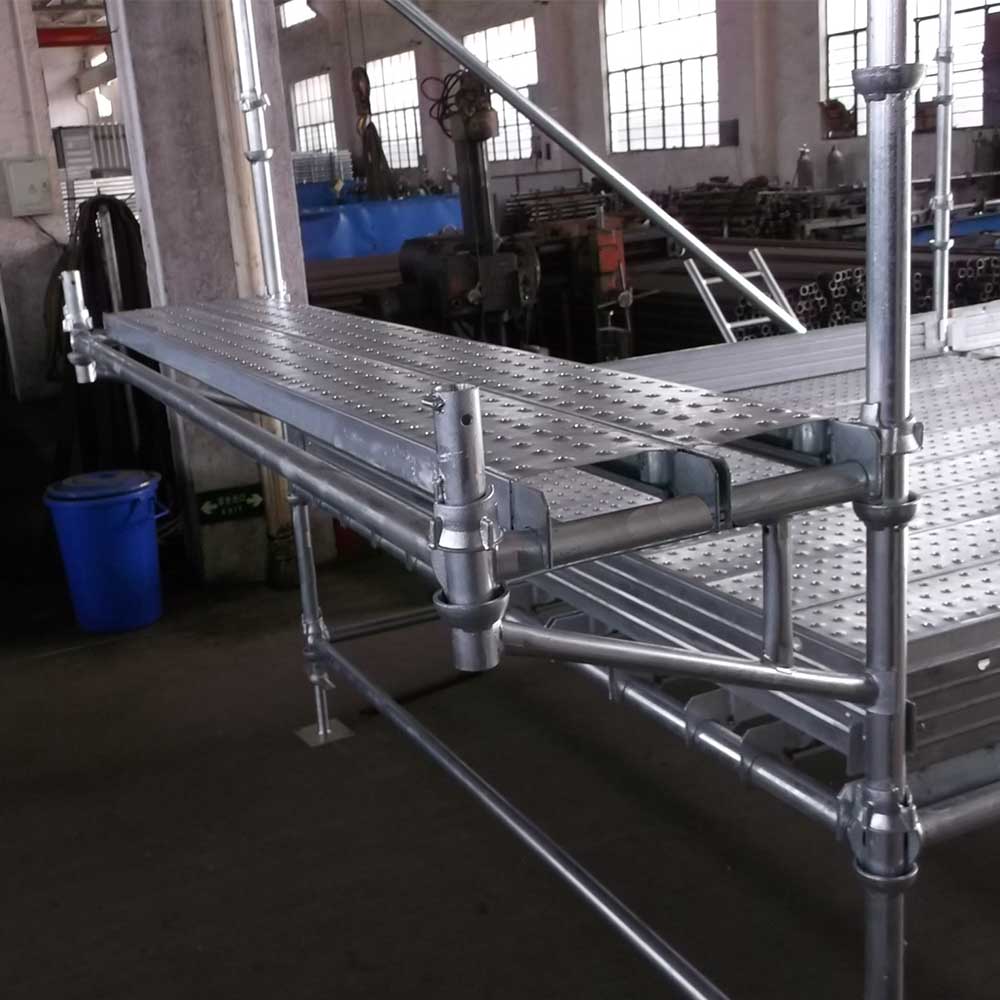 Cuplock scaffolding board bracket