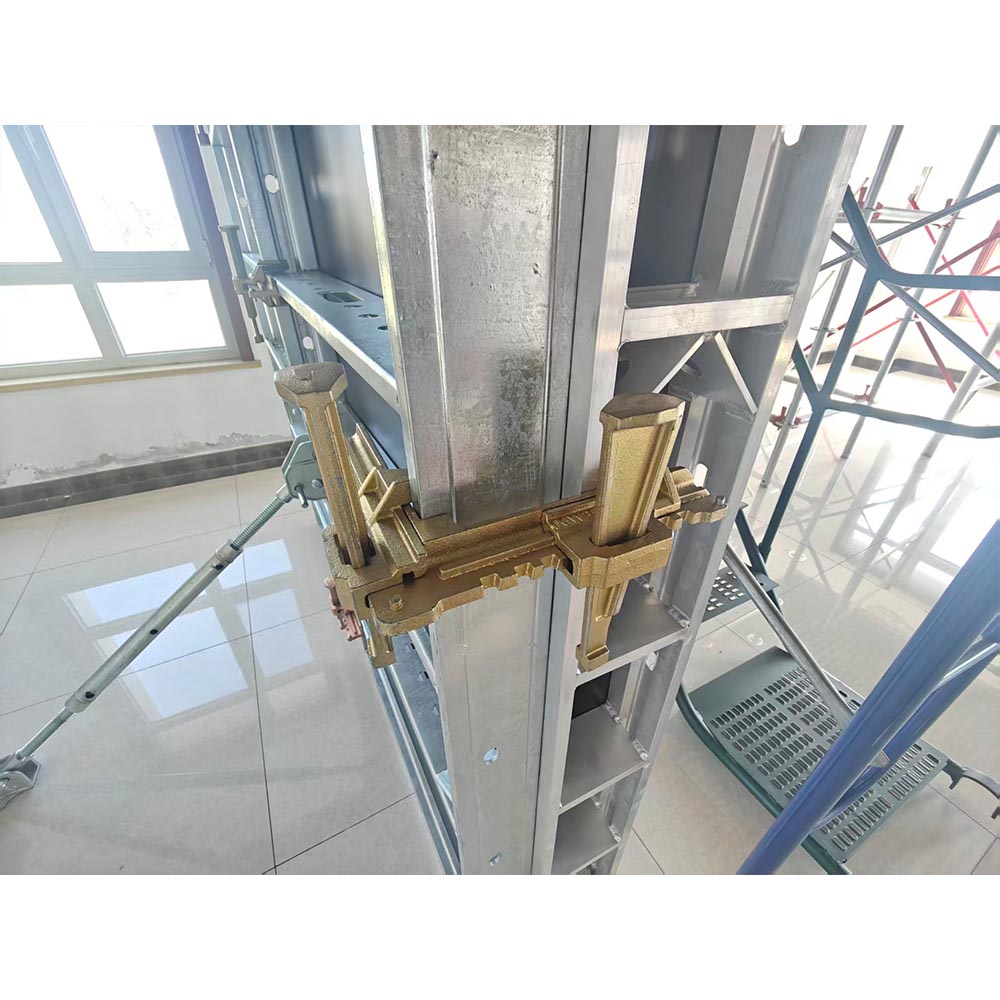 Formwork Outer Corner Clamp